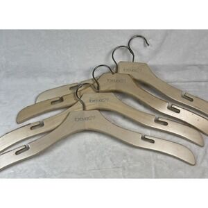 Lot 4 Forever 21 Store Hangers Wood Dress Hangers Gripper Notches 17.25"